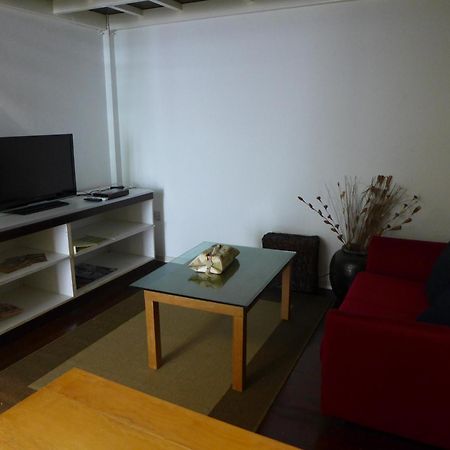 Wesberly Apartments Кучинг Экстерьер фото
